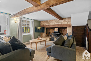 Photo 8- click for photo gallery